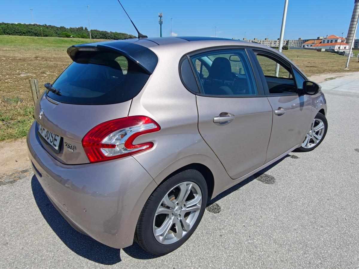 peugeot-208-1-4-e-hdi-2013-diesel-1398cc