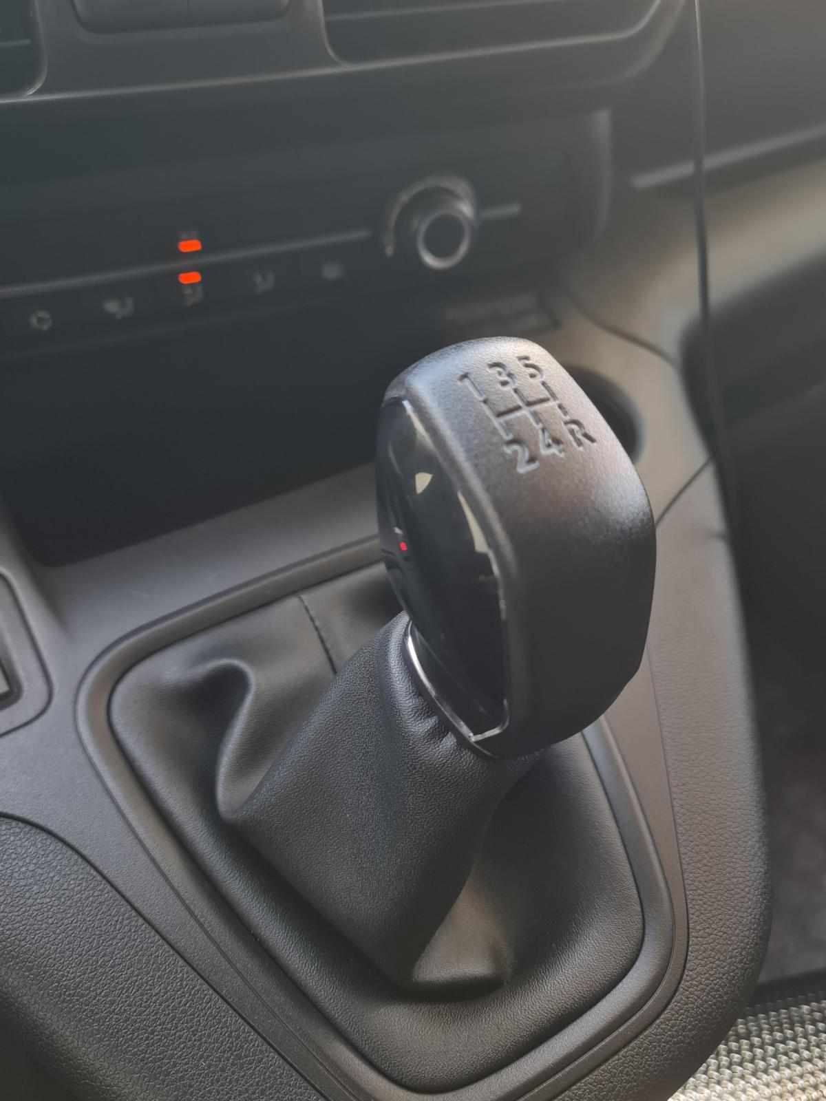 opel-combo-1-5-2020-diesel-1499cc