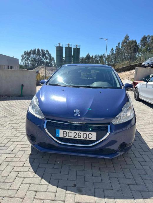 peugeot-208-1-2-vti-2012-gasolina-1199cc