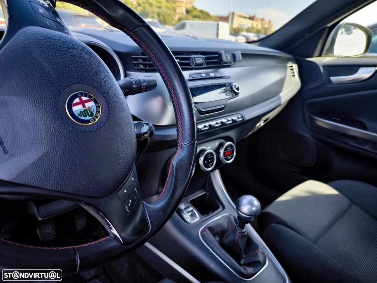 alfa-romeo-giulietta-1-6-jtdm-16v-2014-diesel-1598cc
