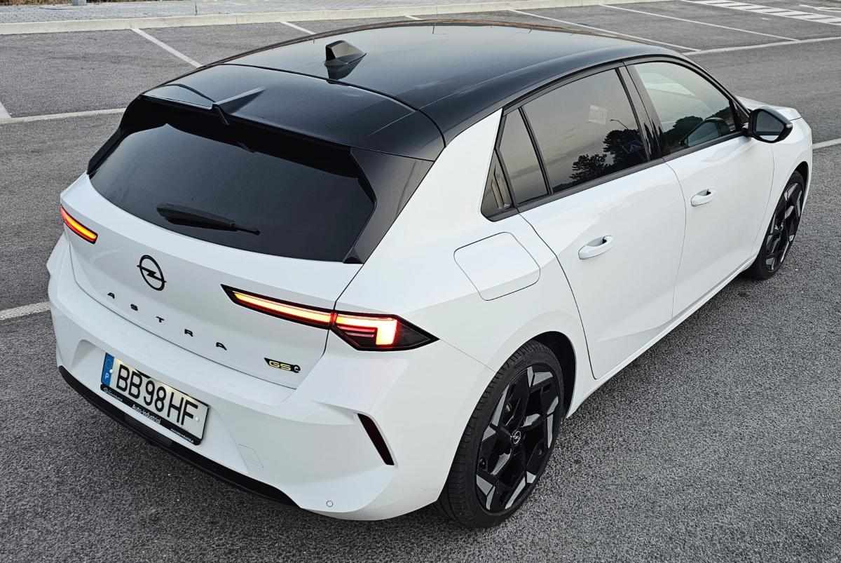 opel-astra-gse-1-6-phev-2023-gasolina-1598cc
