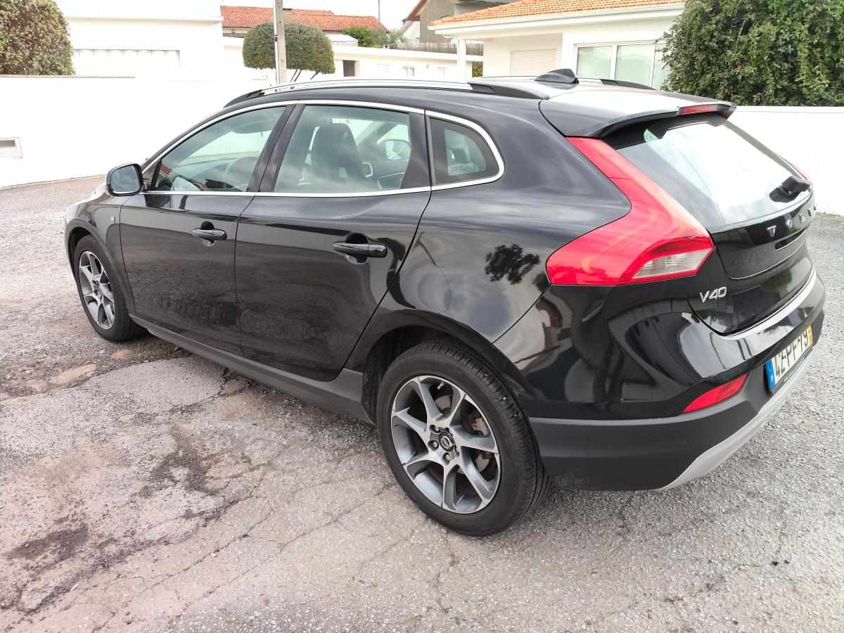 volvo-v40-1-6-d2-2014-diesel-1560cc