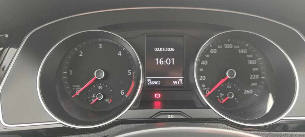 volkswagen-passat-2-0-tdi-bluemotion-2015-diesel-1968cc