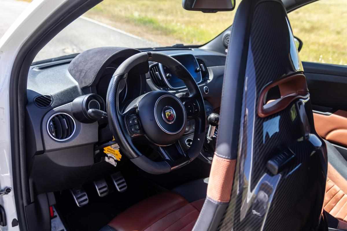 abarth-500-595-c-competizione-2018-gasolina-1368cc