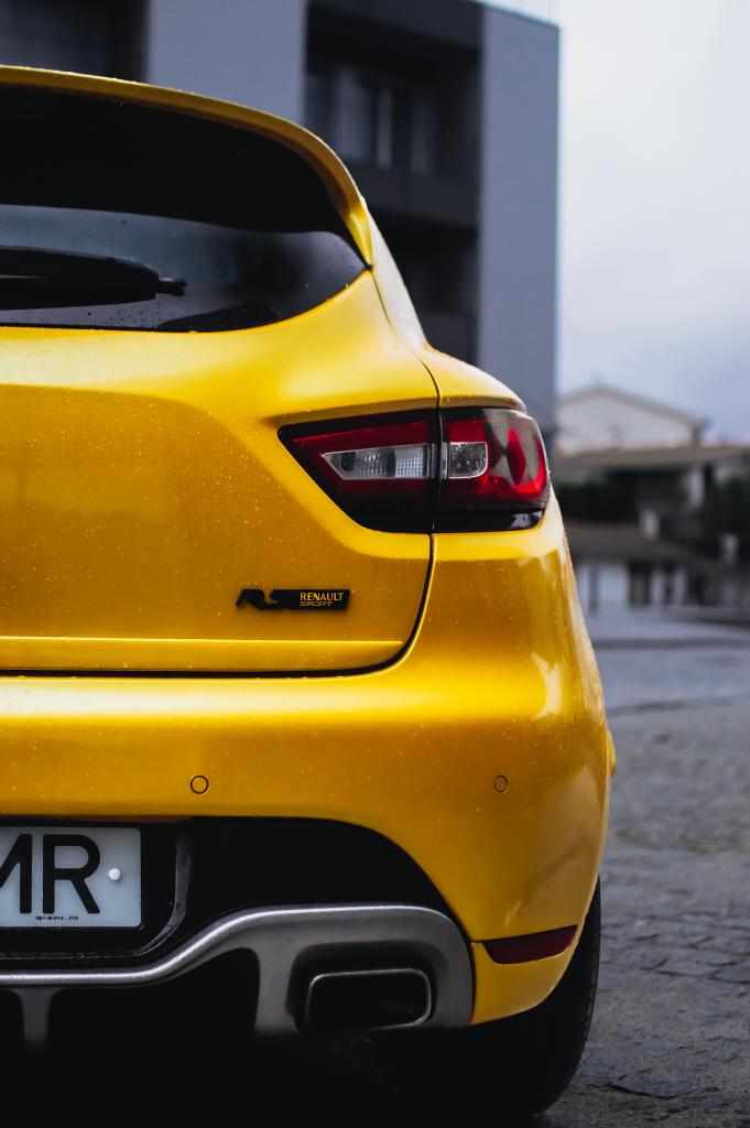 renault-clio-1-6-220cv-2015-gasolina-1618cc