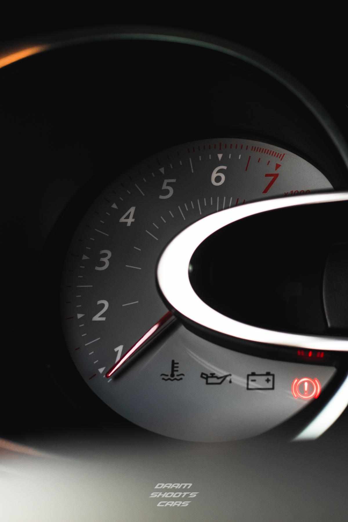 renault-clio-1-6-220cv-2015-gasolina-1618cc