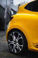 renault-clio-1-6-220cv-2015-gasolina-1618cc