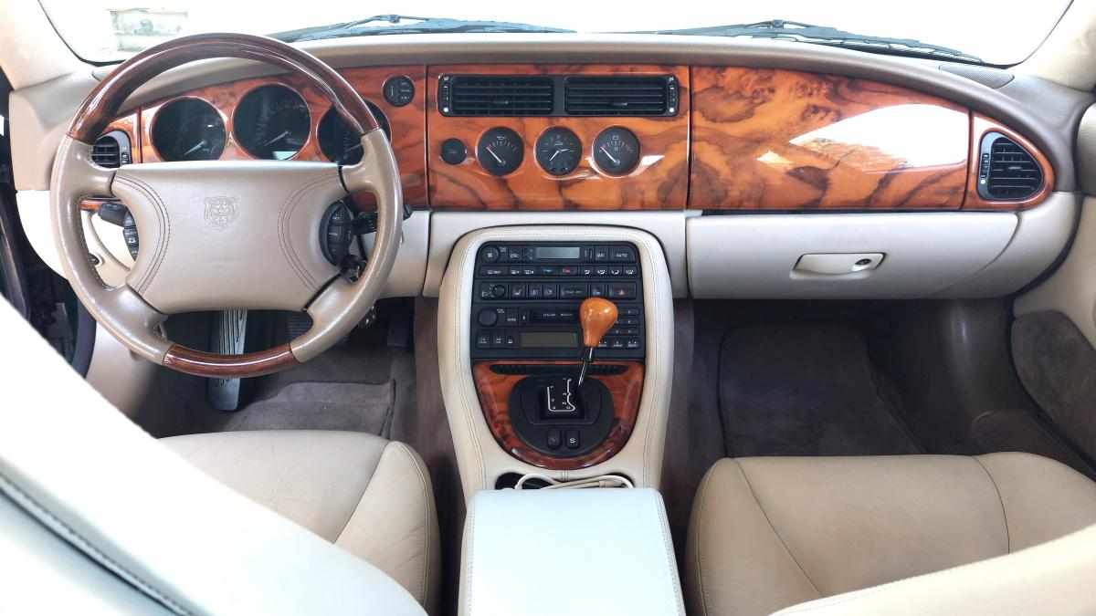 jaguar-xk-xk8-4-0-v8-1998-gasolina-3996cc