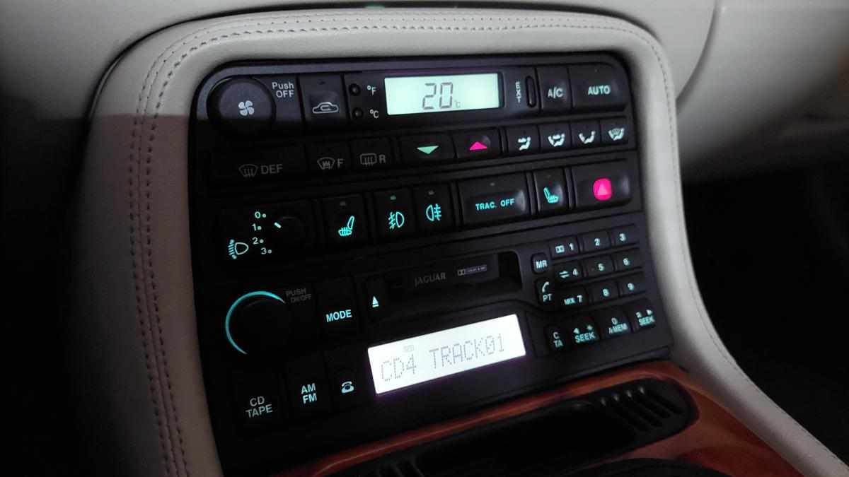 jaguar-xk-xk8-4-0-v8-1998-gasolina-3996cc