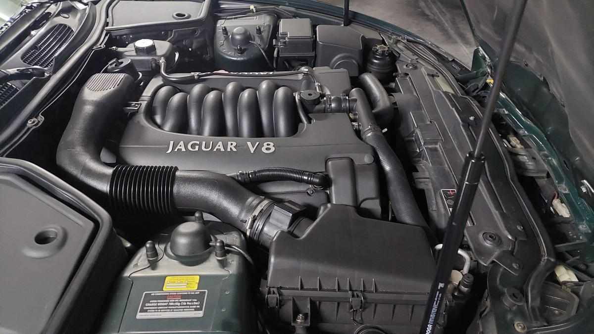 jaguar-xk-xk8-4-0-v8-1998-gasolina-3996cc