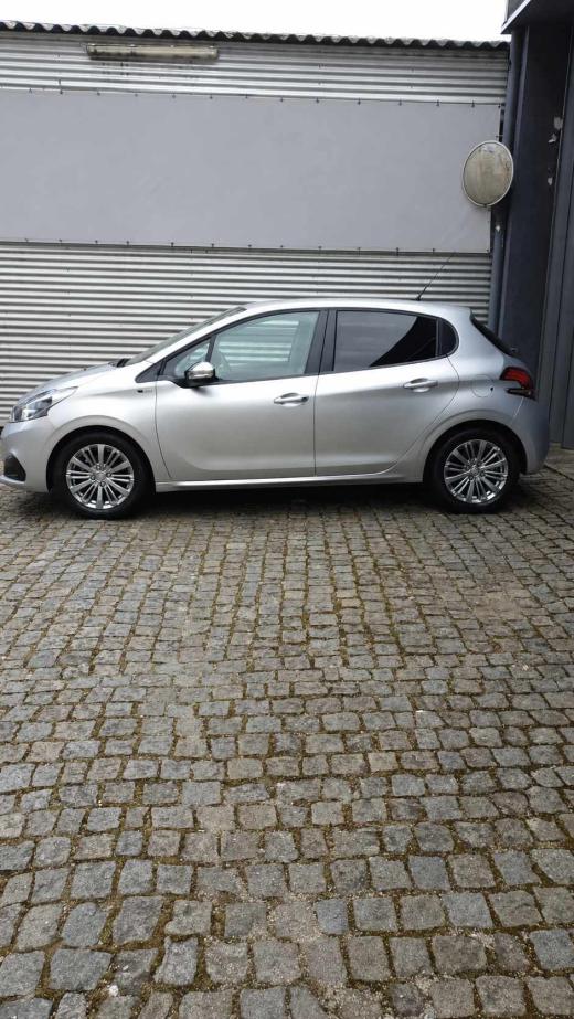 peugeot-208-1-6-bluehdi-2017-diesel-1560cc