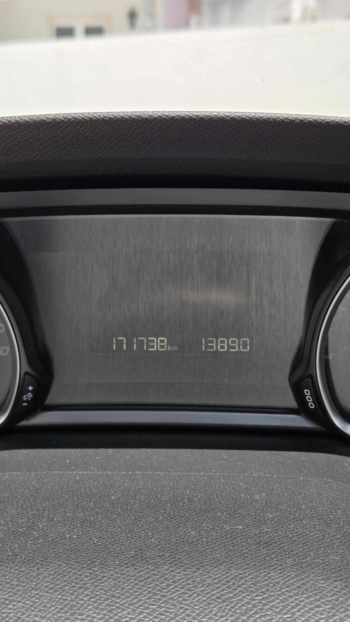peugeot-308-1-6-bluehdi-2016-diesel-1560cc