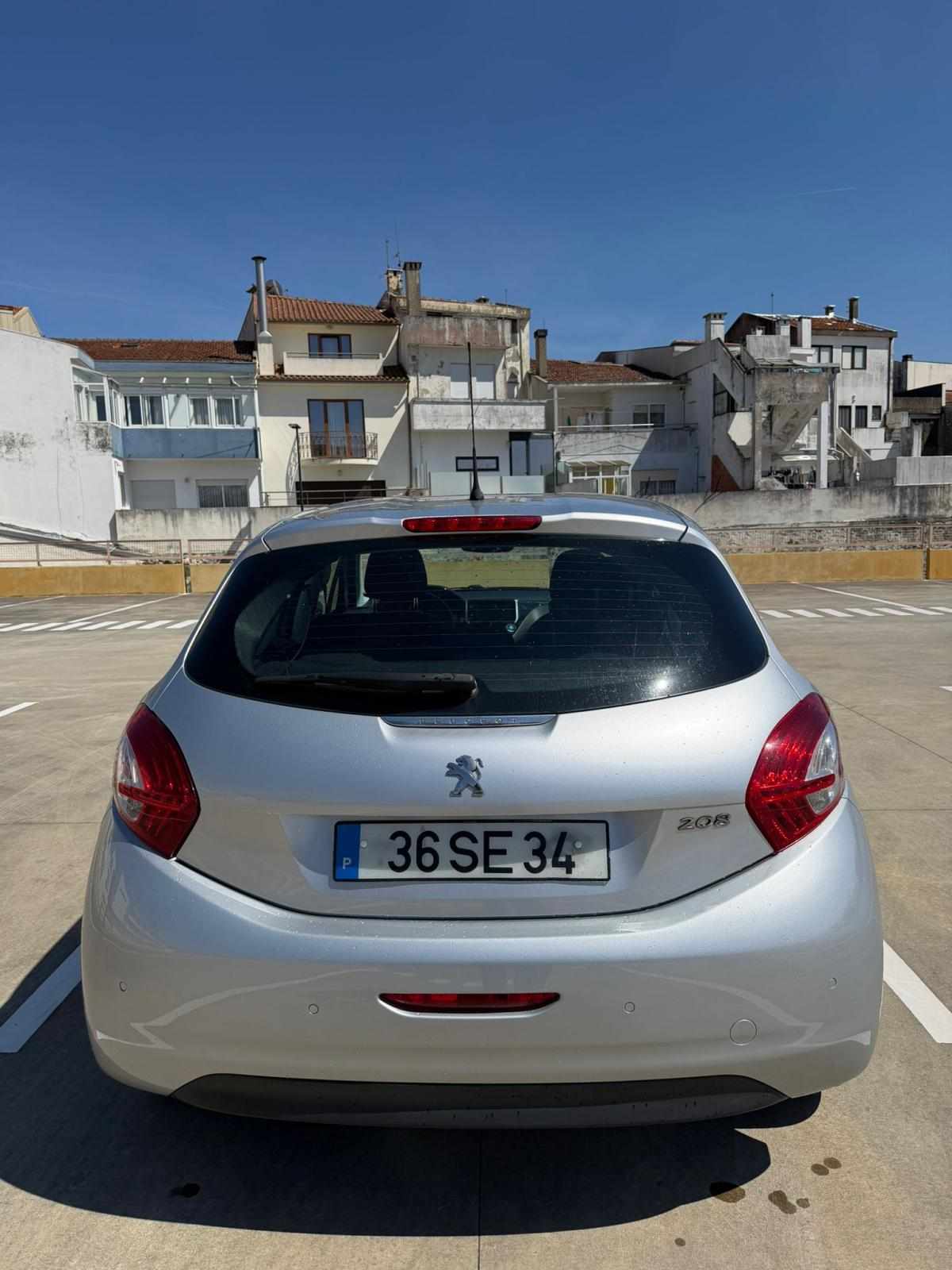 peugeot-208-1-4-hdi-2012-diesel-1398cc