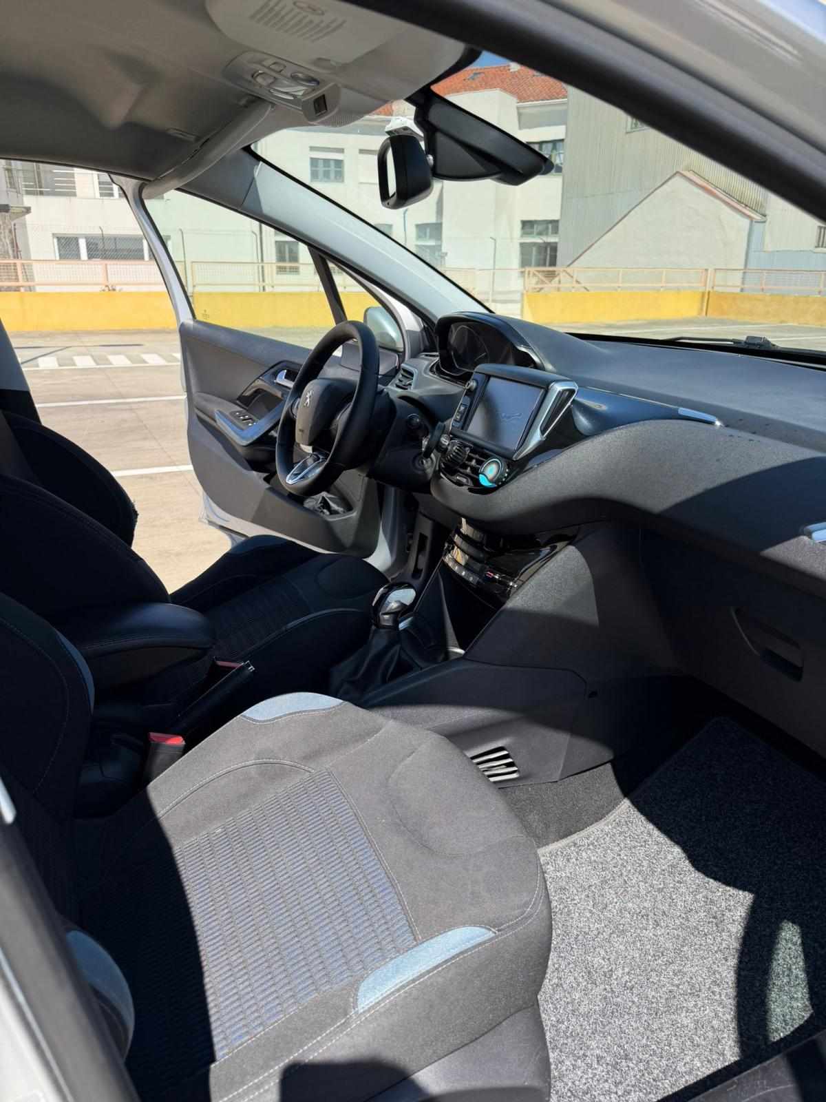 peugeot-208-1-4-hdi-2012-diesel-1398cc