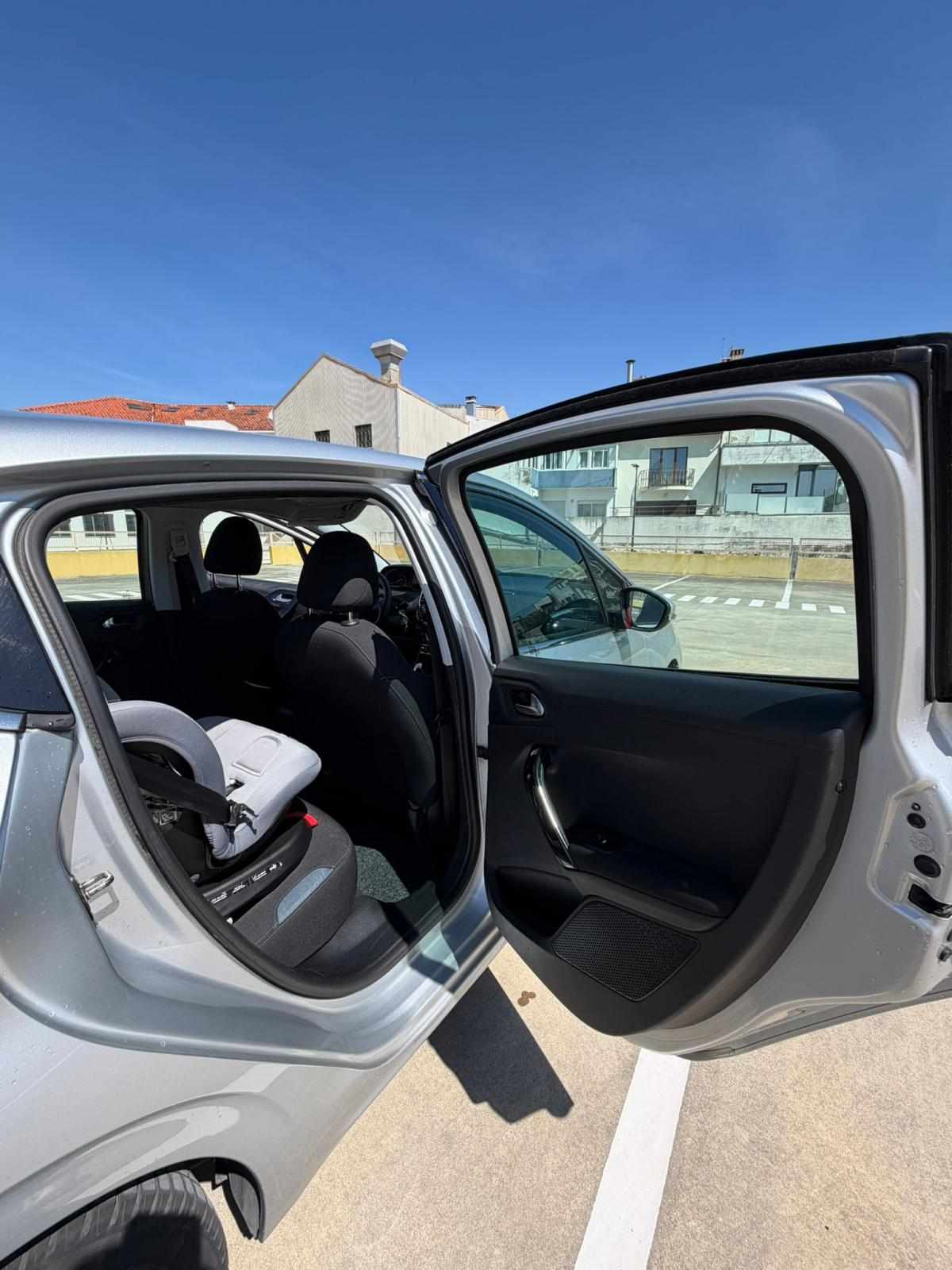 peugeot-208-1-4-hdi-2012-diesel-1398cc