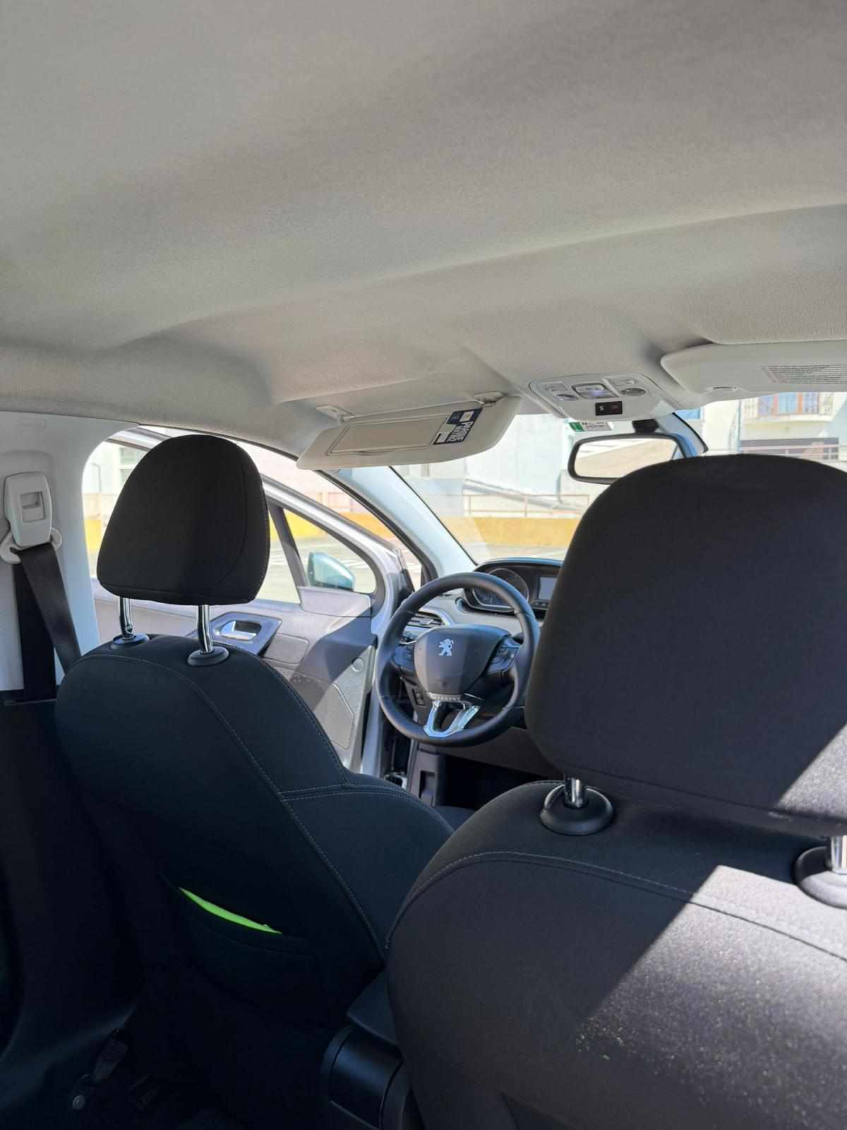 peugeot-208-1-4-hdi-2012-diesel-1398cc