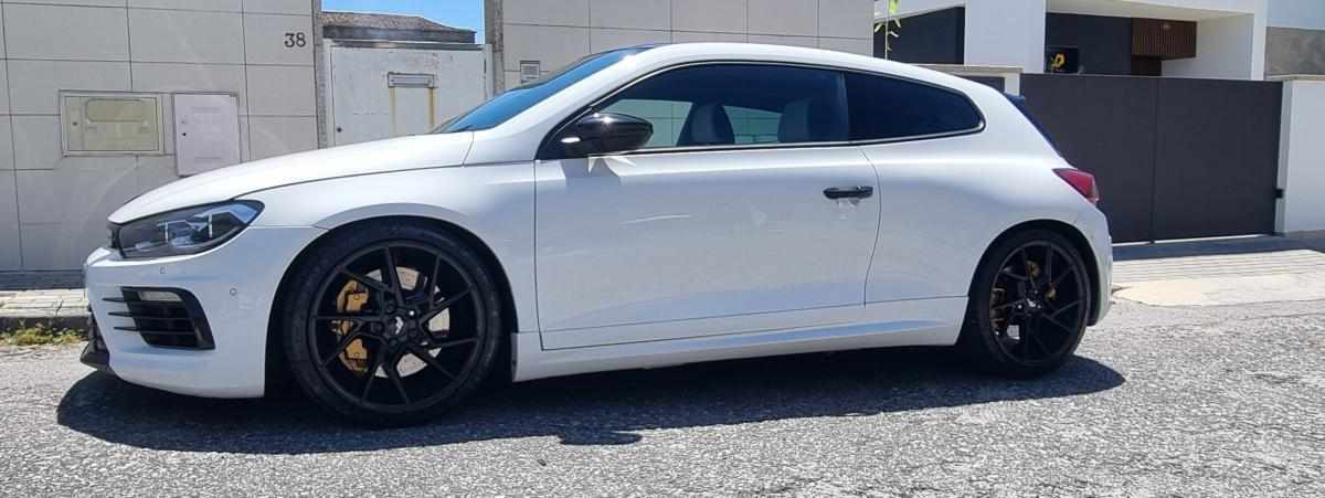 volkswagen-scirocco-2-0-tdi-2017-diesel-1968cc