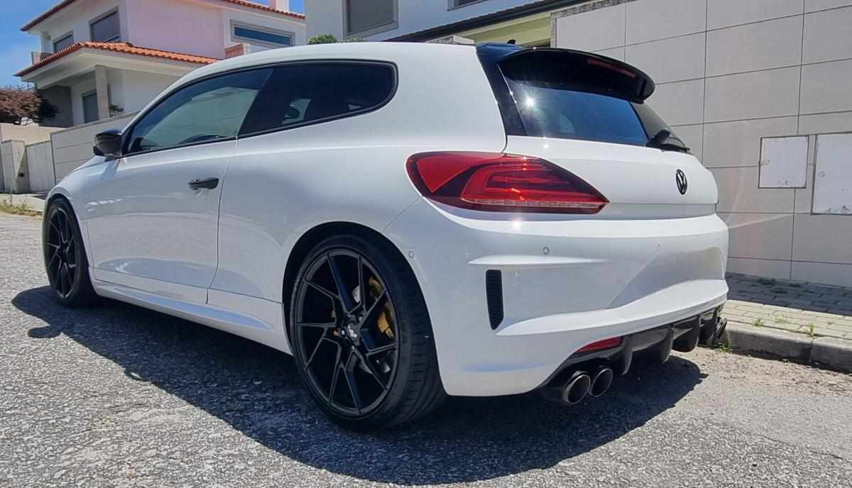 volkswagen-scirocco-2-0-tdi-2017-diesel-1968cc
