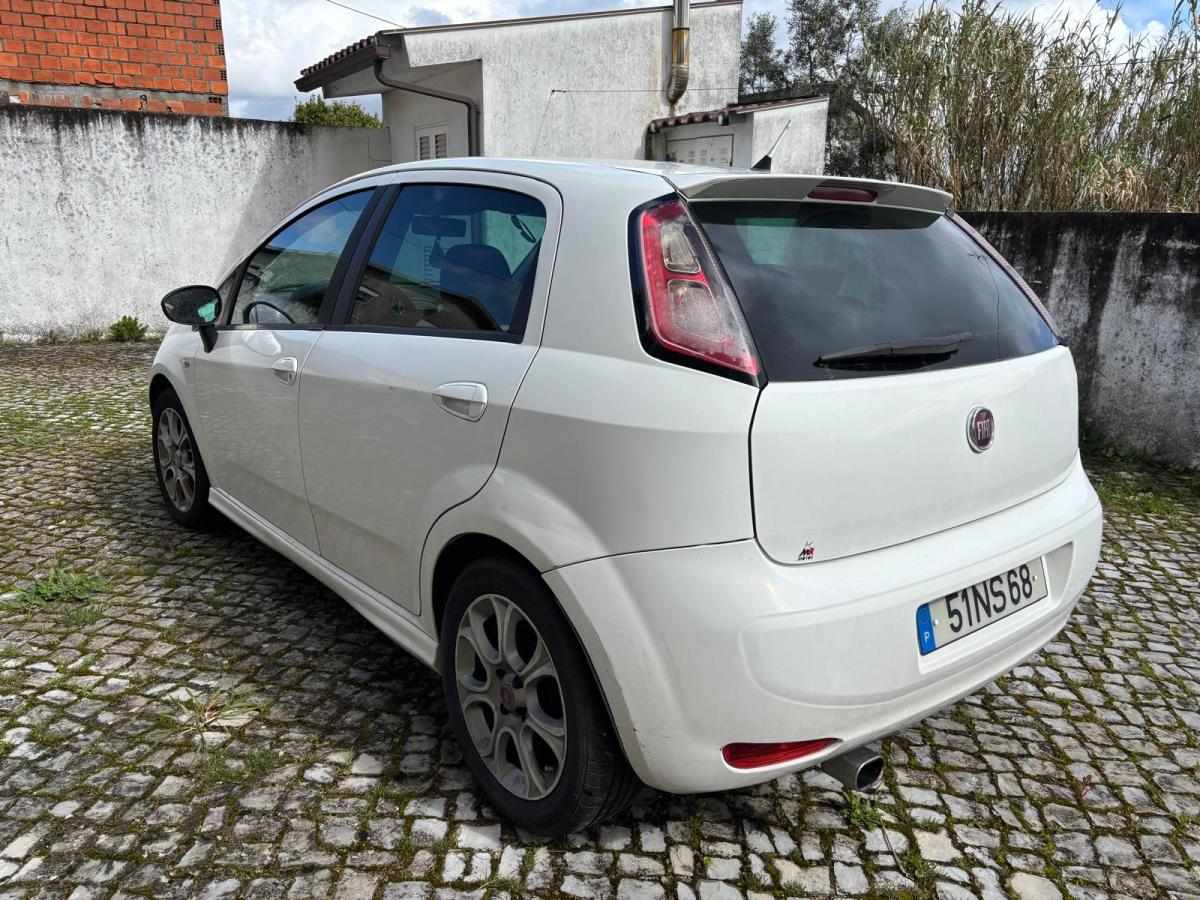 fiat-punto-1-3-multijet-2013-diesel-1248cc