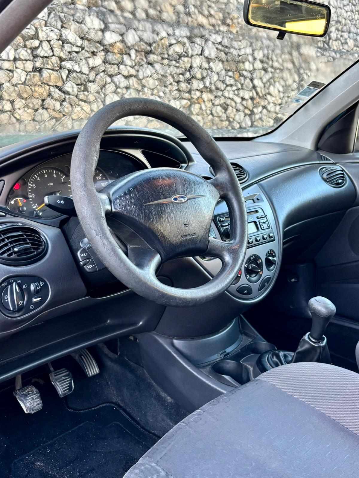 ford-focus-1-4-2001-gasolina-1388cc