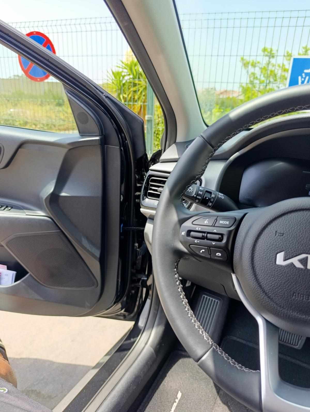 kia-stonic-1-0-t-gdi-2025-gasolina-998cc