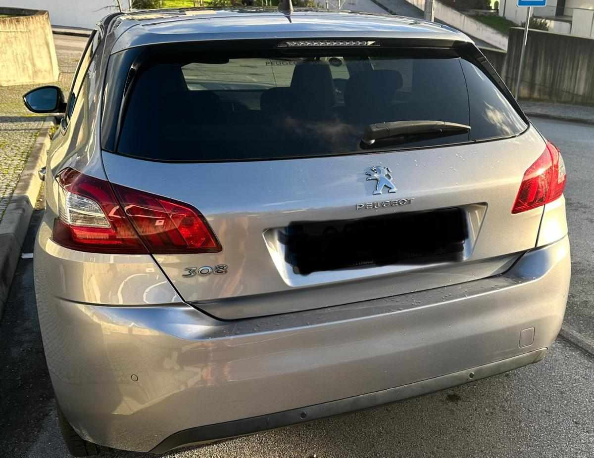 peugeot-308-1-6-e-hdi-fap-2015-diesel-1560cc
