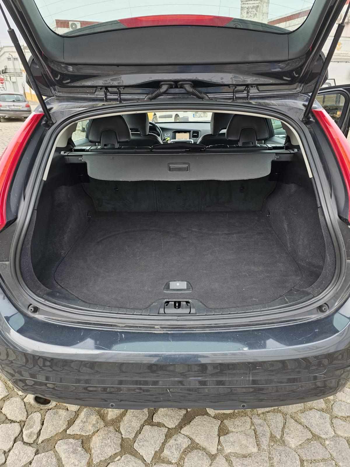 volvo-v60-d2-2017-diesel-1969cc