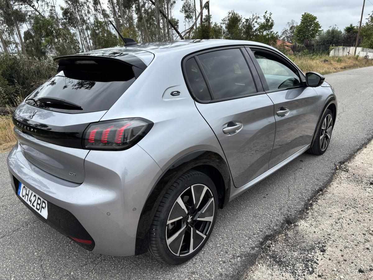 peugeot-e-208-ev-50-kwh-2021-eletrico
