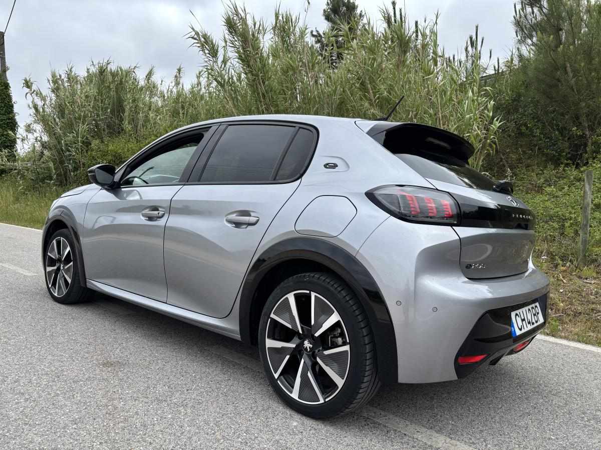 peugeot-e-208-ev-50-kwh-2021-eletrico