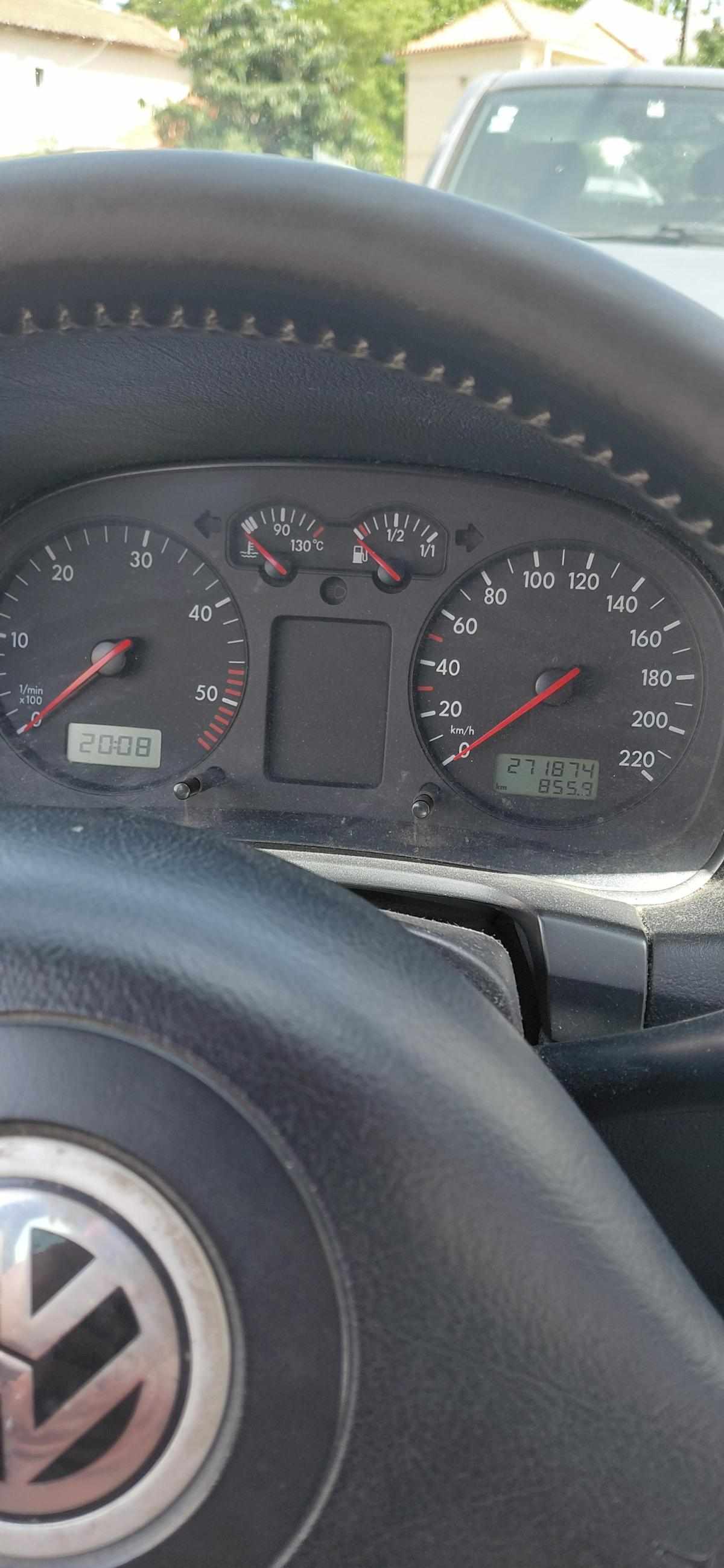 volkswagen-golf-1-9-tdi-2002-diesel-1896cc