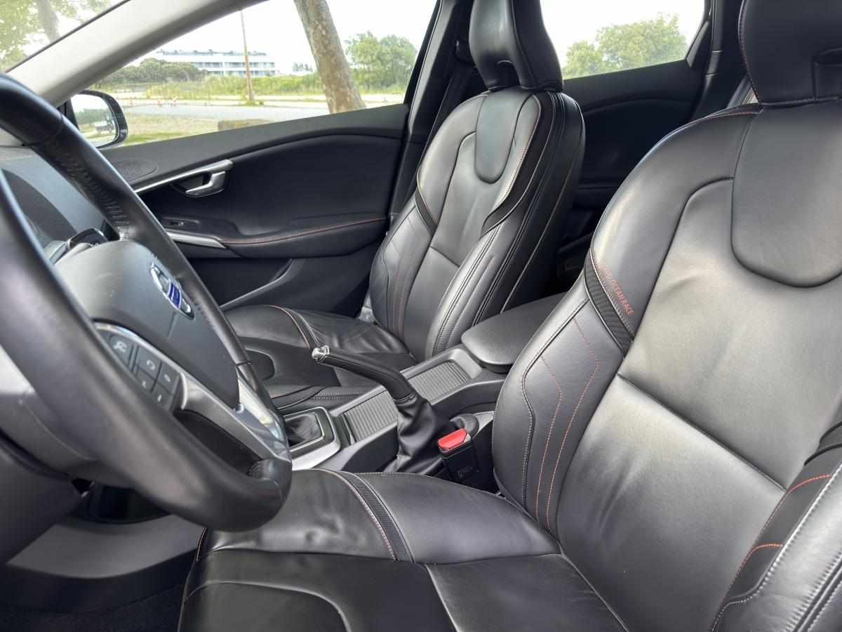 volvo-v40-d2-2015-diesel-1969cc