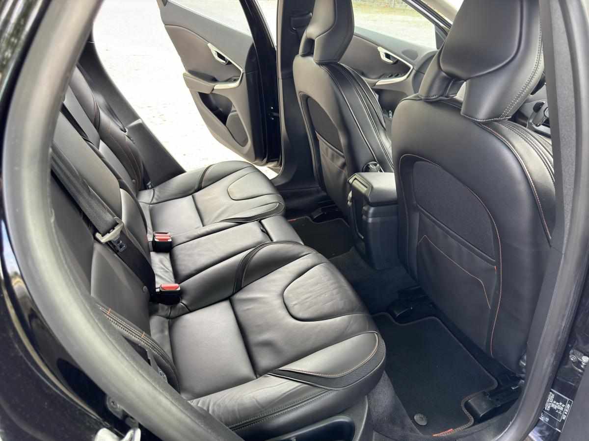 volvo-v40-d2-2015-diesel-1969cc