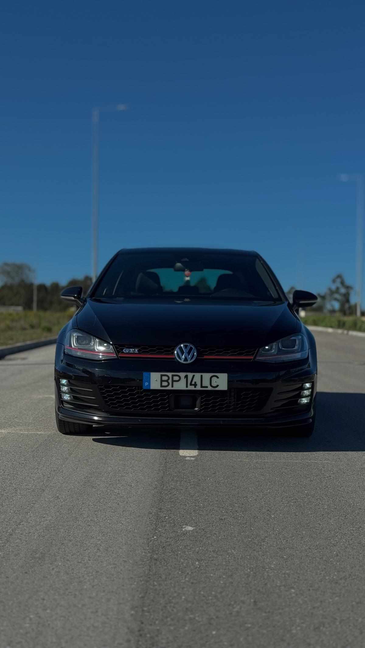 volkswagen-golf-gti-2-0-tsi-bluemotion-2014-gasolina-1984cc