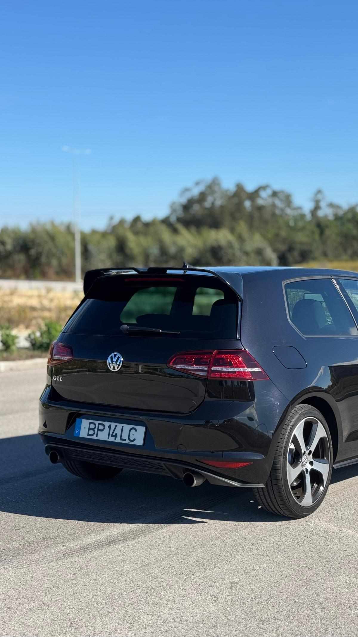 volkswagen-golf-gti-2-0-tsi-bluemotion-2014-gasolina-1984cc