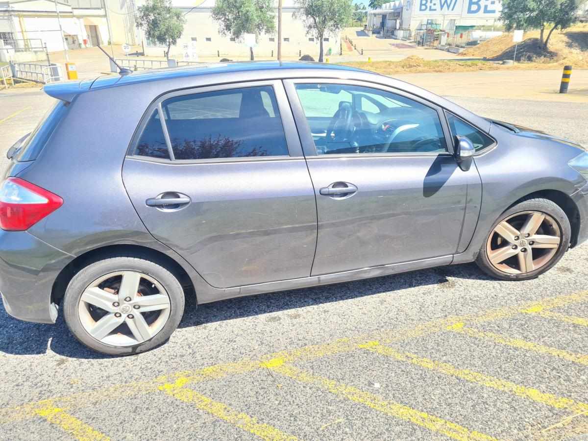 toyota-auris-1-4-d-4d-2010-diesel-1364cc