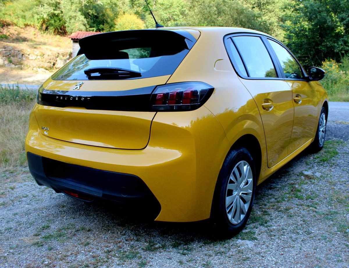 peugeot-208-1-5-bluehdi-2021-diesel-1499cc