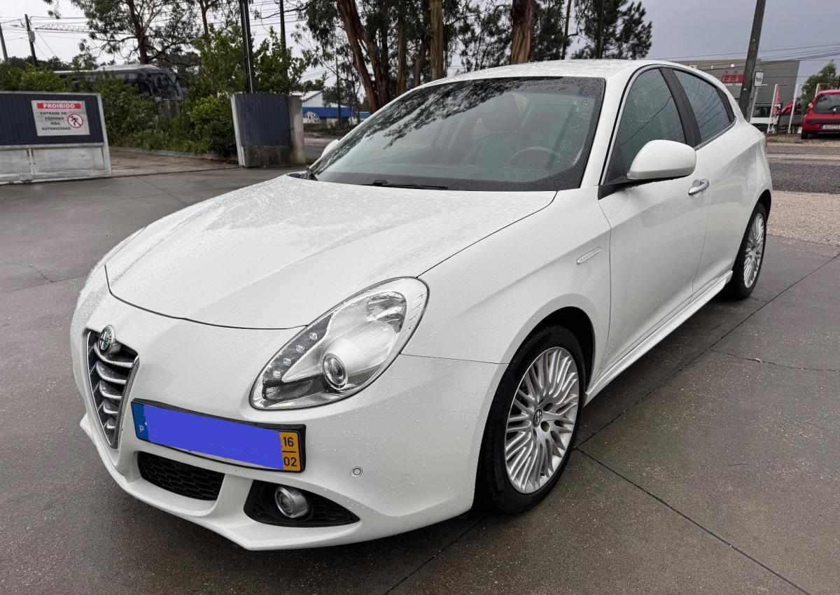 alfa-romeo-giulietta-1-6-jtdm-16v-2016-diesel-1598cc