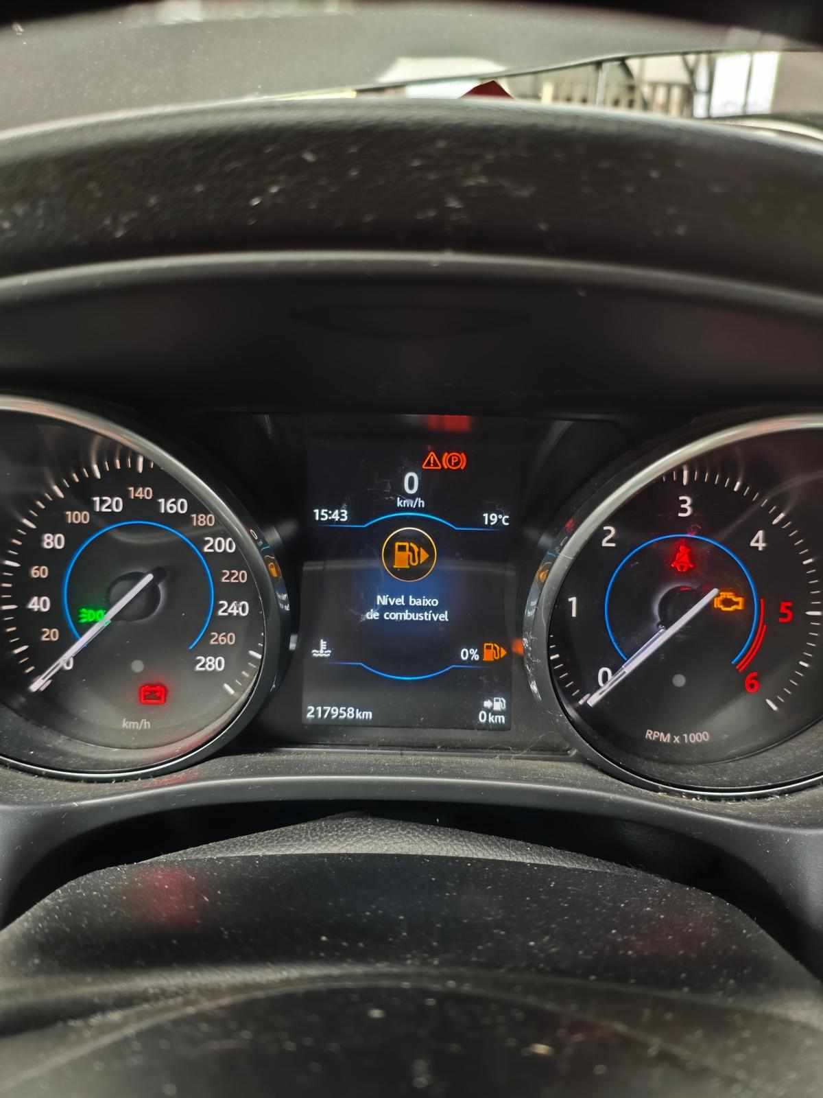 jaguar-f-pace-20d-2016-diesel-1999cc