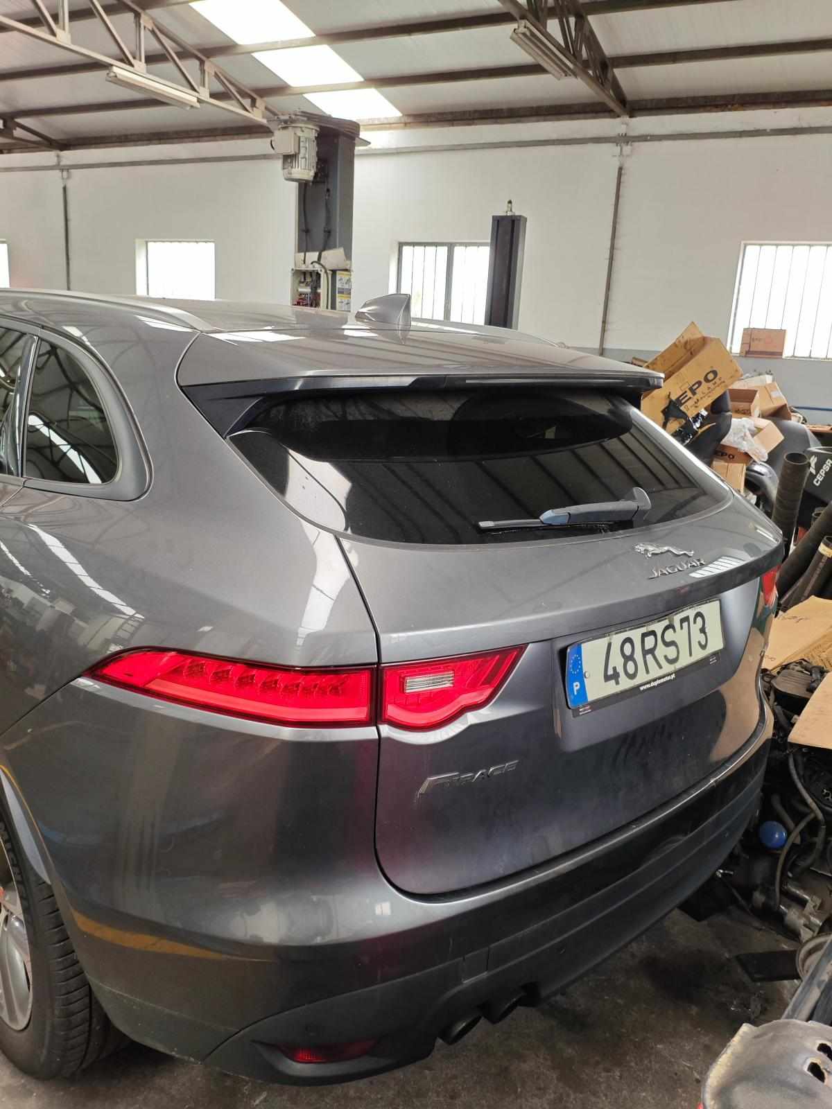 jaguar-f-pace-20d-2016-diesel-1999cc