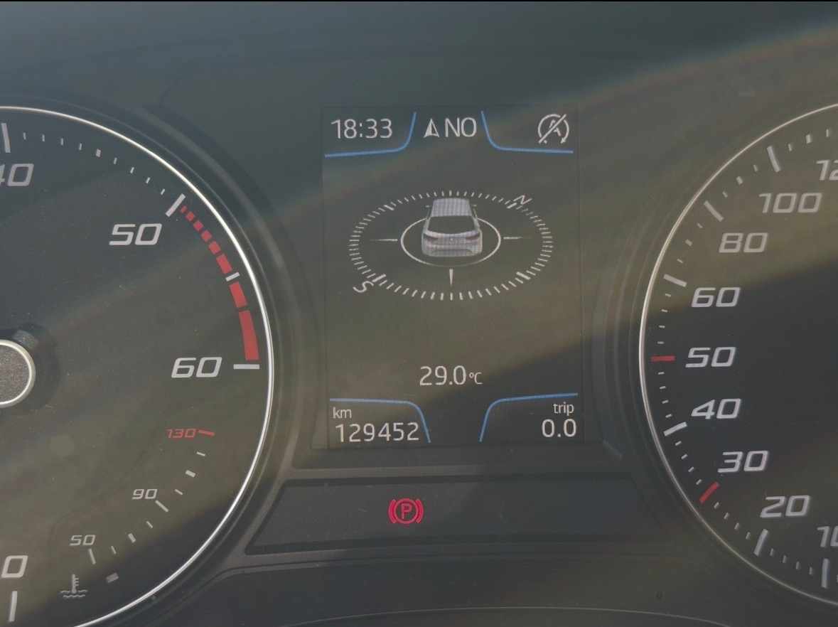 seat-leon-1-6-tdi-ecomotive-2014-diesel-1598cc