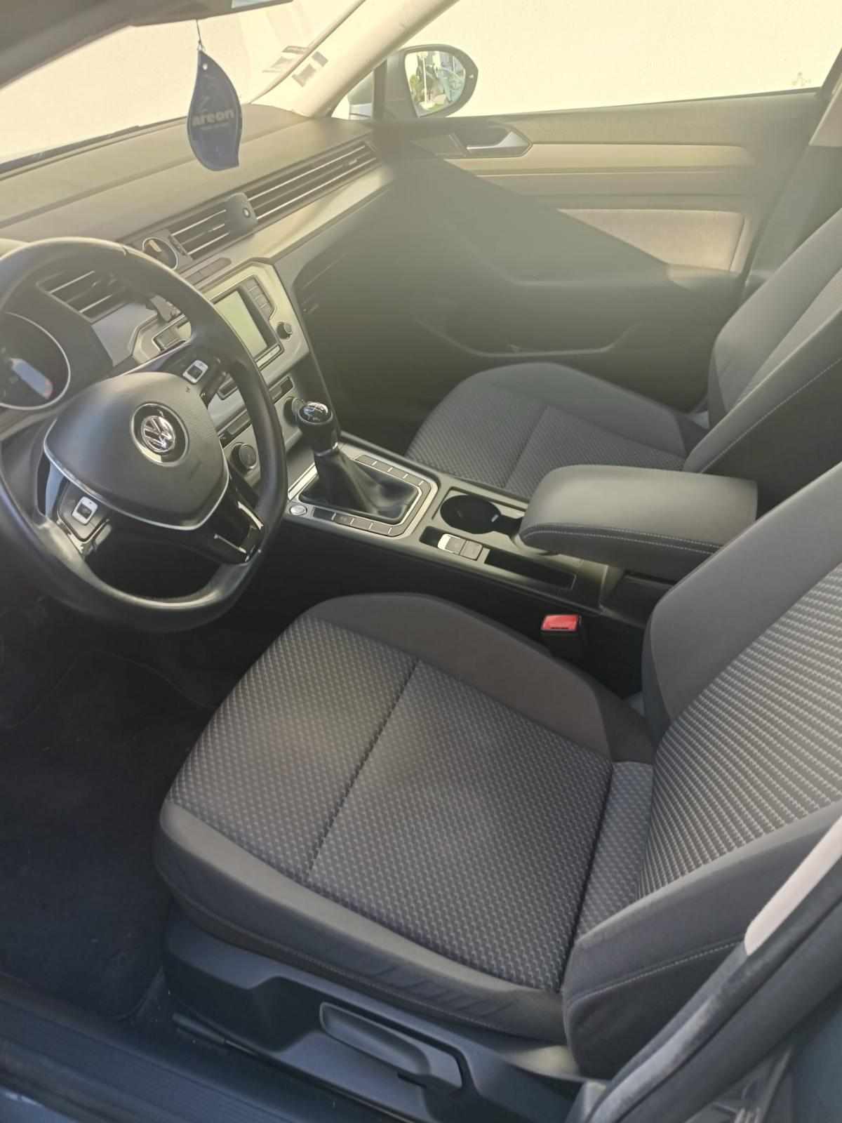 volkswagen-passat-1-6-tdi-bluemotion-2016-diesel-1598cc