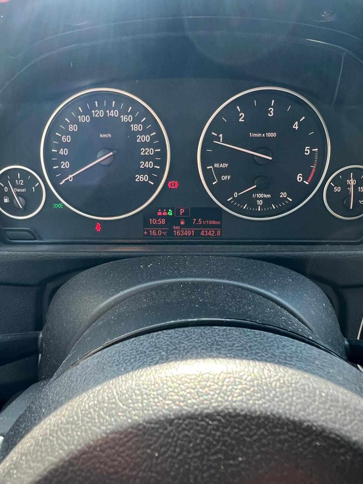 bmw-serie-3-318d-touring-2014-diesel-1995cc
