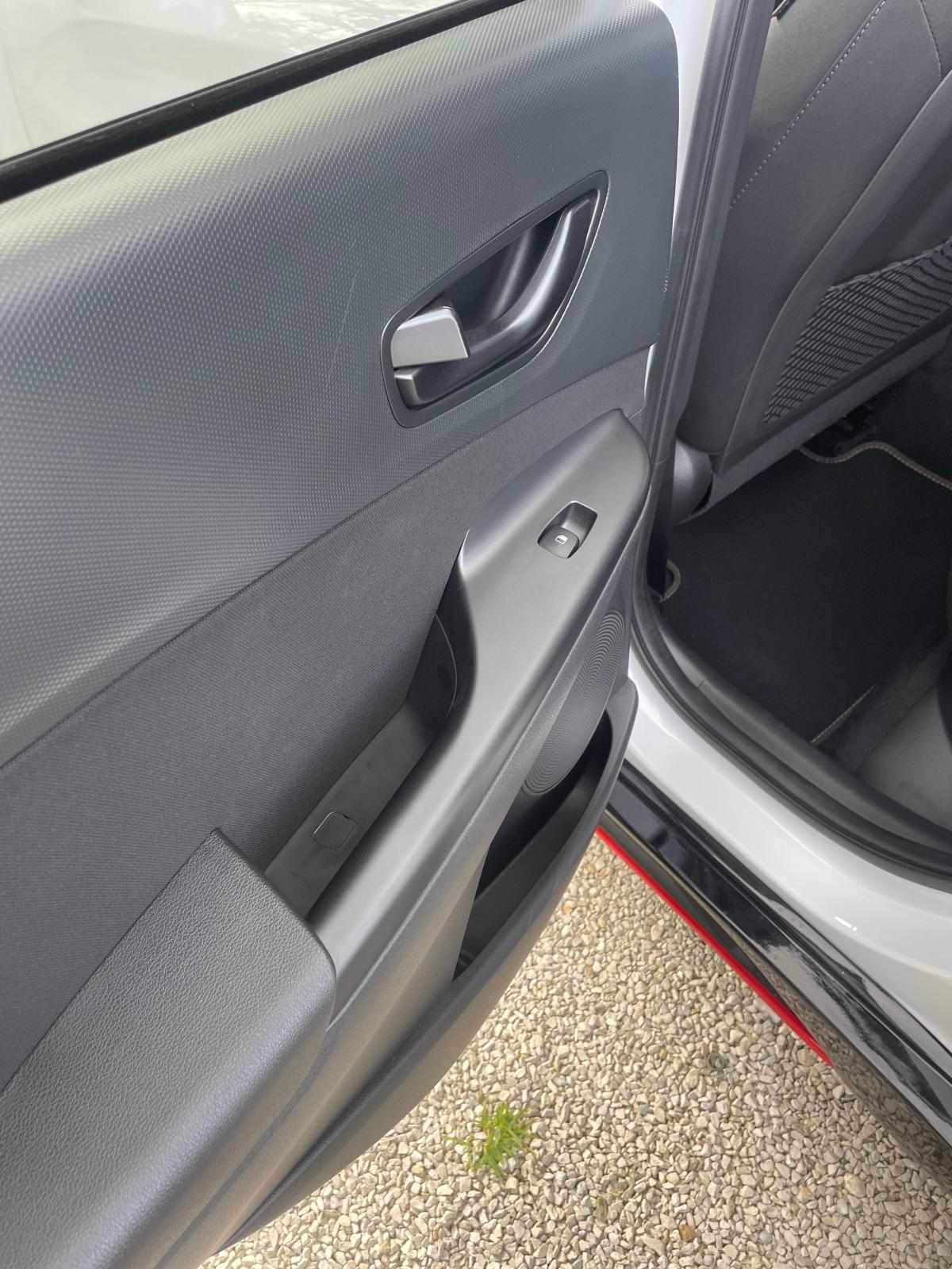 hyundai-kauai-1-0-120cv-2021-gasolina-998cc