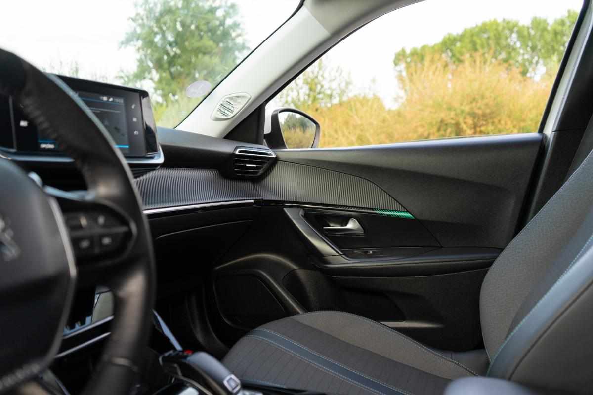 peugeot-2008-1-2-puretech-2021-gasolina-1199cc