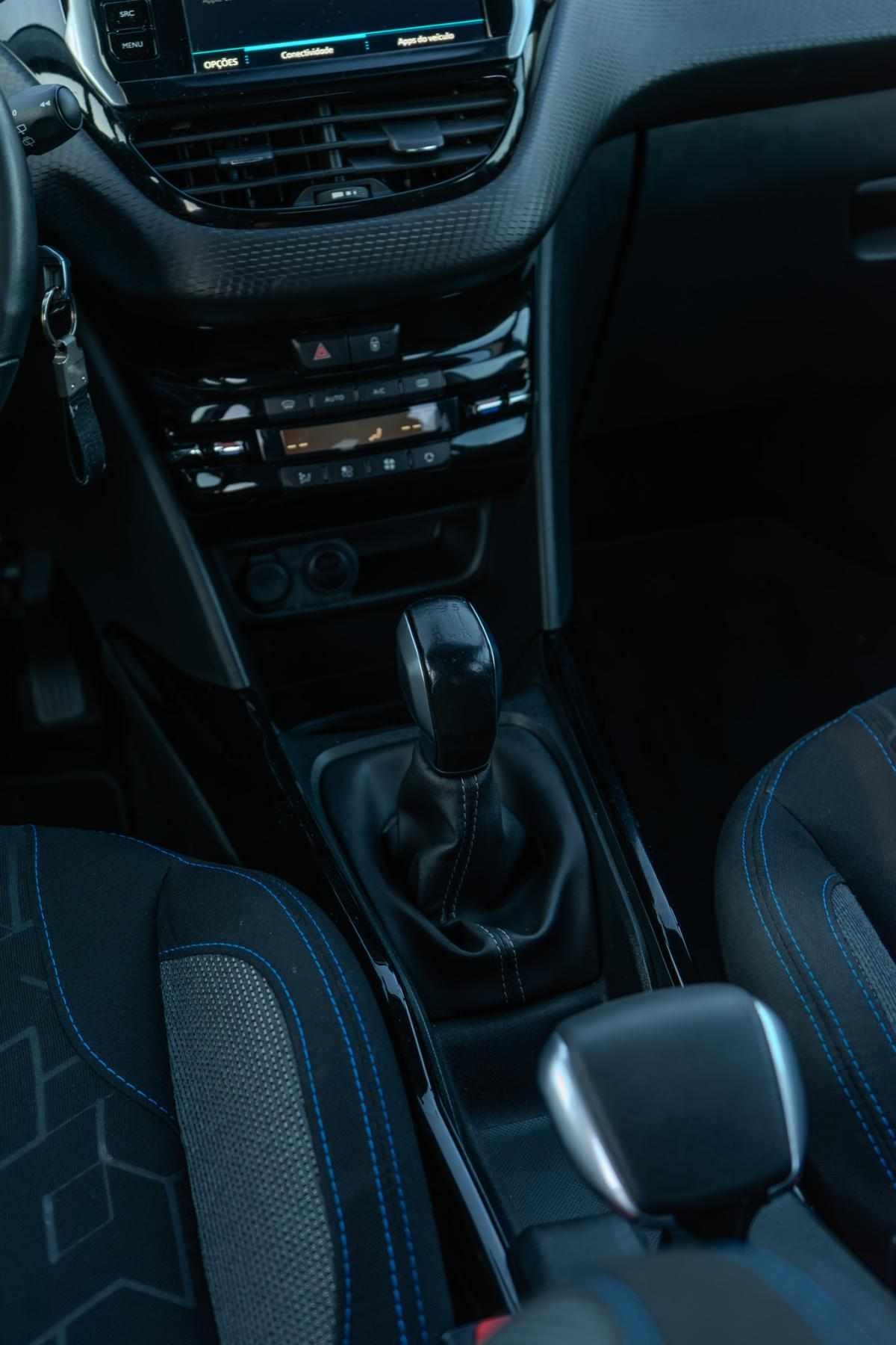 peugeot-2008-1-2-puretech-2019-gasolina-1199cc