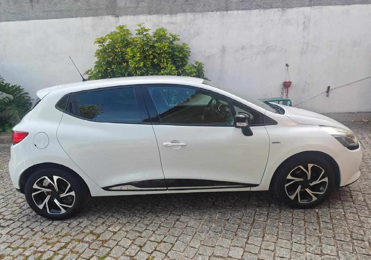 renault-clio-1-2-2014-gasolina-1149cc