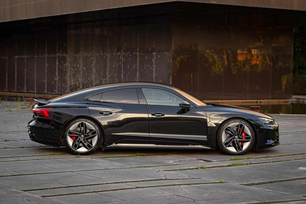 audi-e-tron-gt-quattro-2022-eletrico