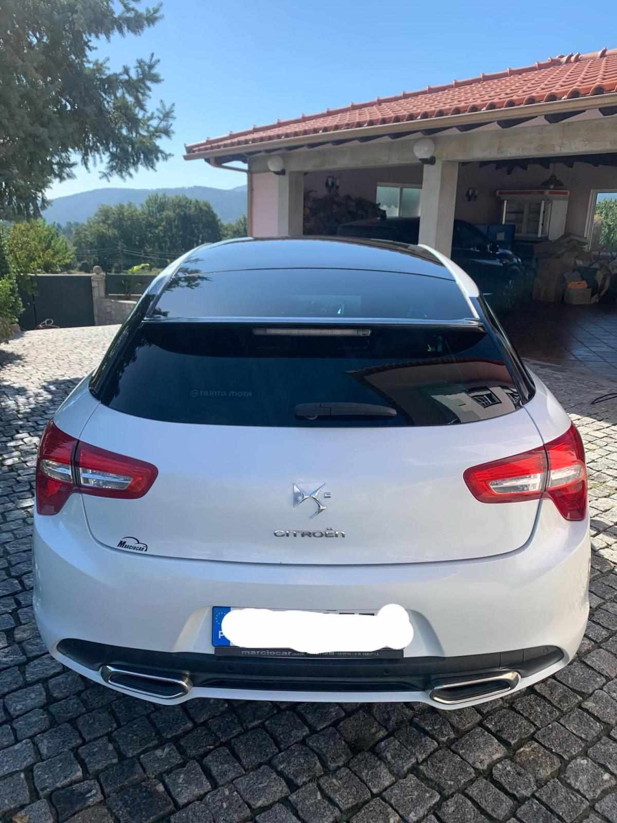 citroen-ds5-1-6-bluehdi-2015-diesel-1560cc