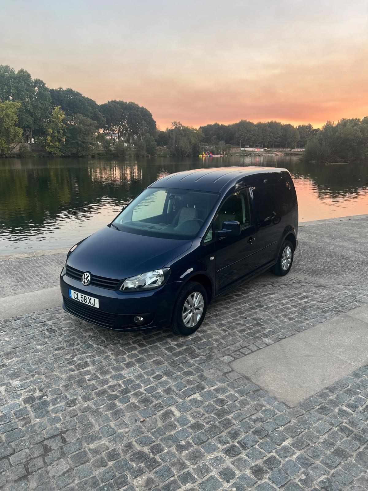volkswagen-caddy-1-6-102cv-2012-diesel-1598cc