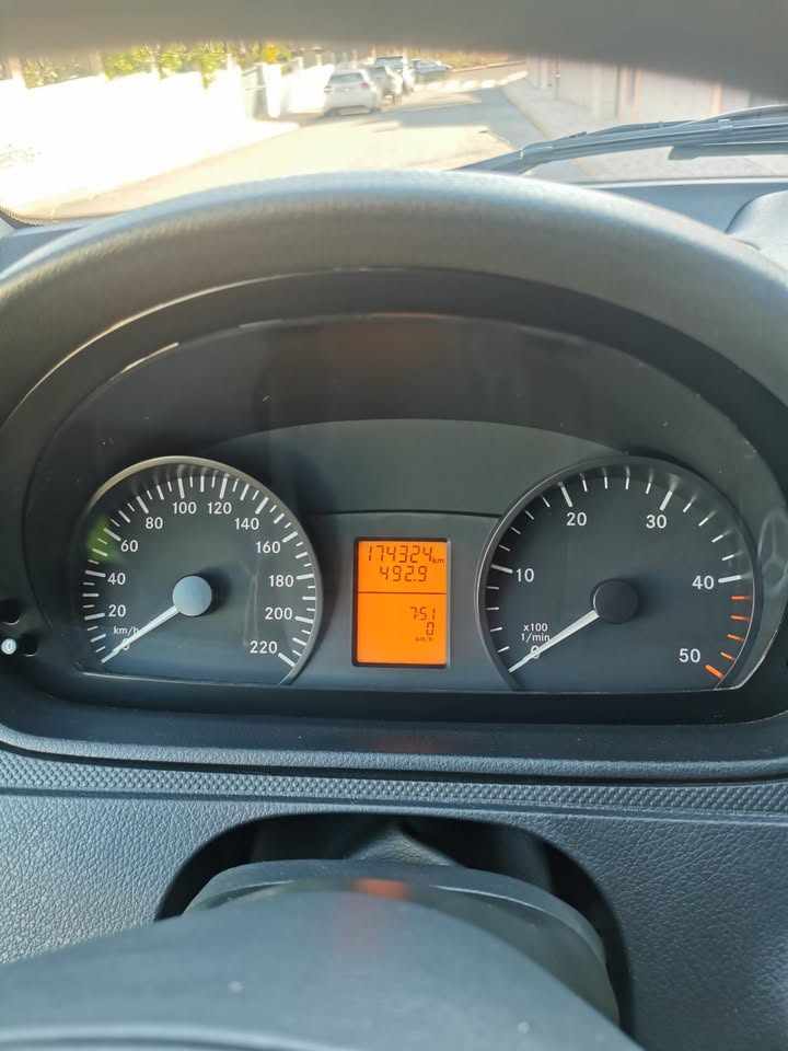 mercedes-benz-vito-114-cdi-2014-diesel-2143cc